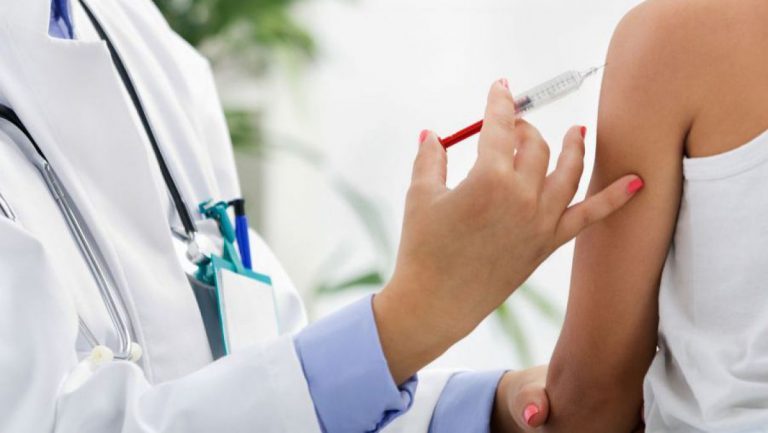 Dâmbovița: 491 de persoane vaccinate anticovid de la debutul campaniei de vaccinare