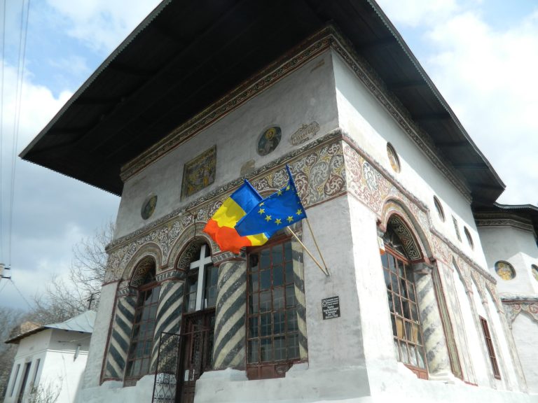 Fundația „Renașterea Pietroșiței-Ruralia” este în doliu