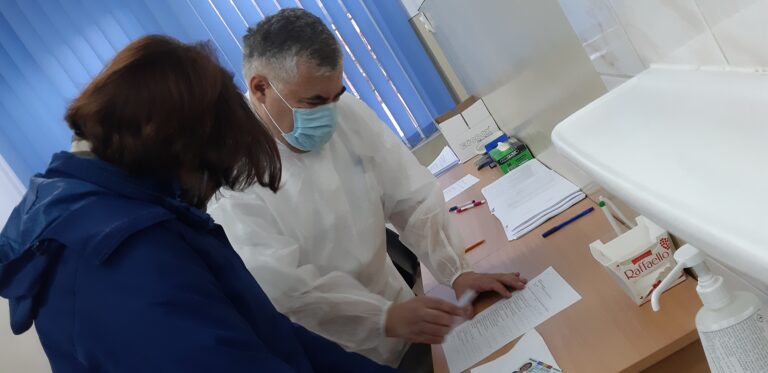 Dâmbovița: 1041 persoane din domeniul sănătății s-au vaccinat anticovid-19