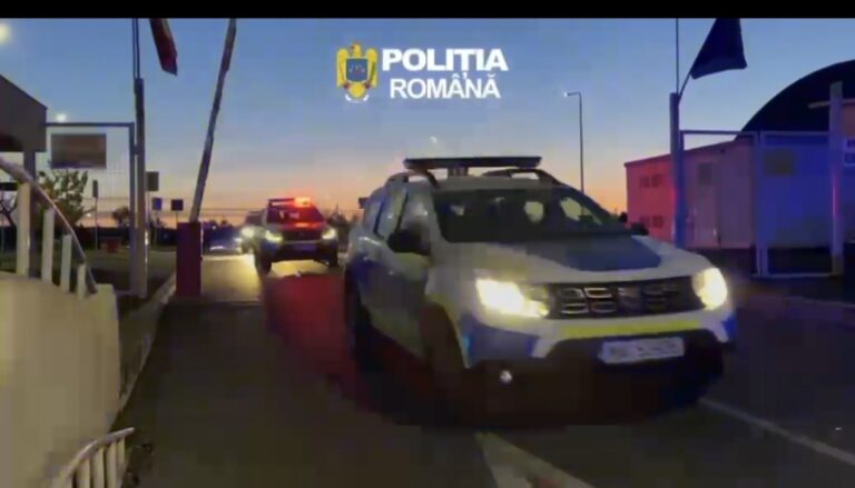 18 MANDATE DE PERCHEZIȚIE DOMICILIARĂ PUSE ÎN APLICARE DE POLIȚIȘTI ÎNTR-UN DOSAR DE PROXENETISM, ȘANTAJ, CAMĂTĂ ȘI ULTRAJ CONTRA BUNELOR MORAVURI