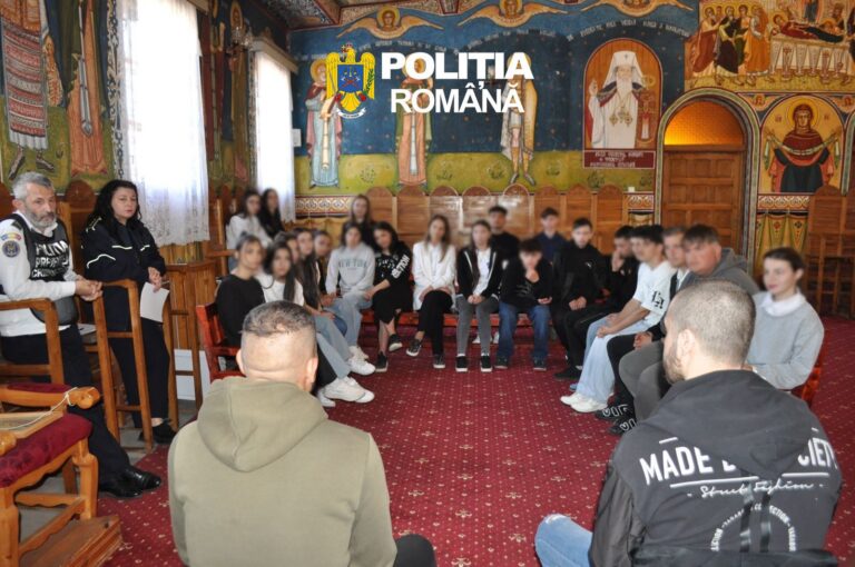 Activitate educativă la Penitenciarul Mioveni și Penitenciarul-Spital Mioveni, în cadrul proiectului „Dincolo de aparențe”