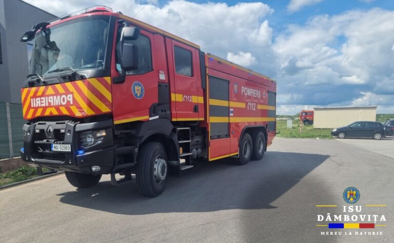 Târgoviște: Un muncitor a fost rănit în explozia de la hala industrială! Un echipaj CBRN din cadrul ISU Argeș a efectuat măsurători pentru evaluarea substanțelor din hală!