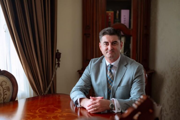 Senator AUR Dâmbovița, Ciprian Iacob: „Suntem pregătiți să ne asumăm guvernarea, dar AUR trebuie să dea premierul”