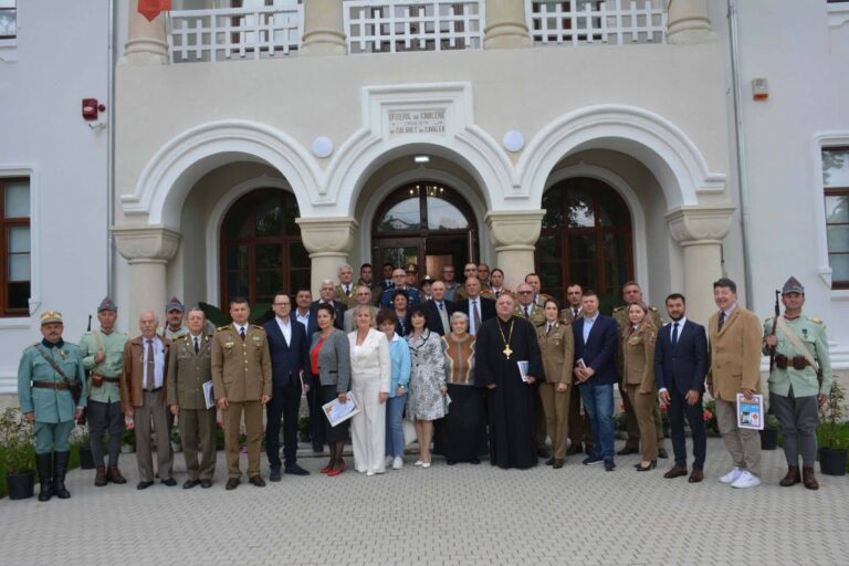 Tradiție, istorie și recunoștință: Simpozion dedicat Zilei Eroilor organizat de Asociația Cultul Eroilor „Regina Maria” și Garnizoana Târgoviște