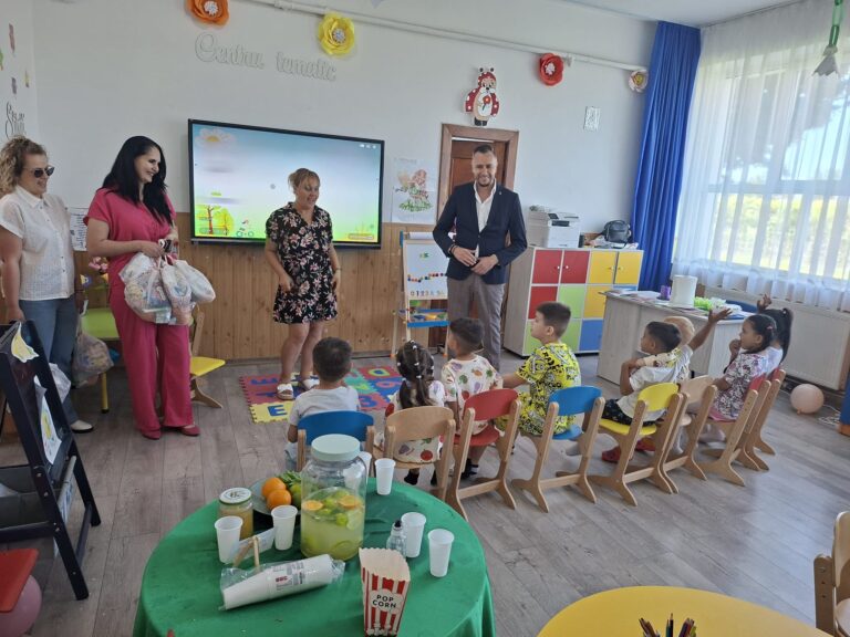 Găești: 1000 de pachete cadou pentru copiii din grădinițele orașului, oferite cu ocazia Zilei Internaționale a Copilului! Programul complet al zilei de 1 iunie!