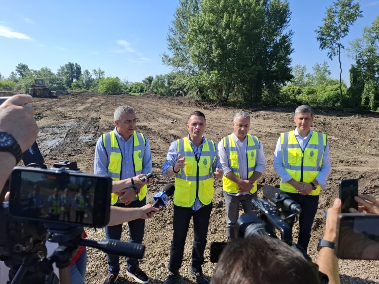 Investiție de viitor: Târgoviște face un pas decisiv către autonomia energetică prin construirea primului parc fotovoltaic