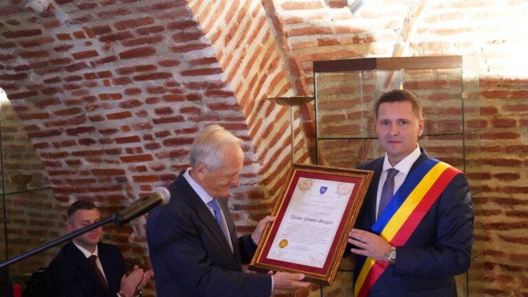 Zilele Județului Dâmbovița: Theodor Stolojan, desemnat Cetățean de Onoare al Județului Dâmbovița