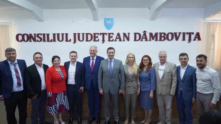 Investiții în educație: șapte contracte de finanțare au fost semnate astăzi la Consiliul Județean Dâmbovița