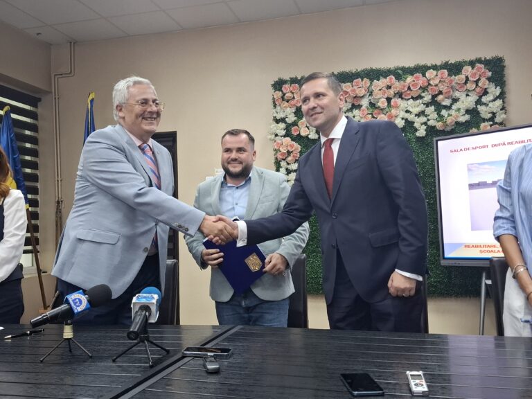 Sala de Sport a Școlii Gimnaziale Vulcana Pandele intră în proces de reabilitare și modernizare